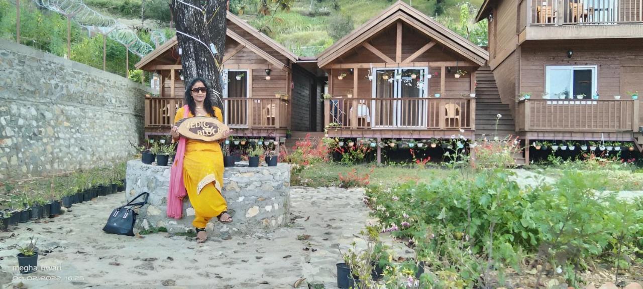 Vanprastha Resorts Dwarahat Exterior photo
